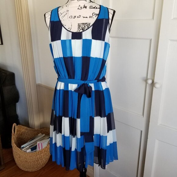 Banana Republic Factory Dresses & Skirts - Banana Republic Pleated, Striped Dress